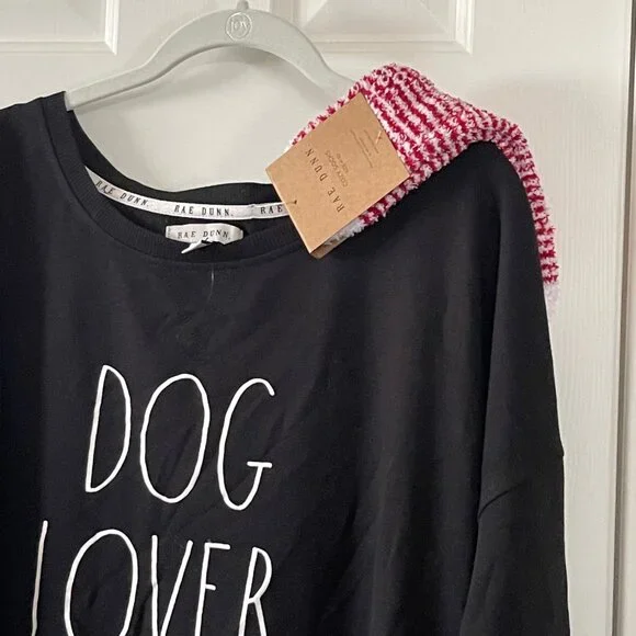 Rae Dunn Black Plus Size Dog Lover Sweatshirt with Socks New with Tags Size 2X - Picture 5 of 11